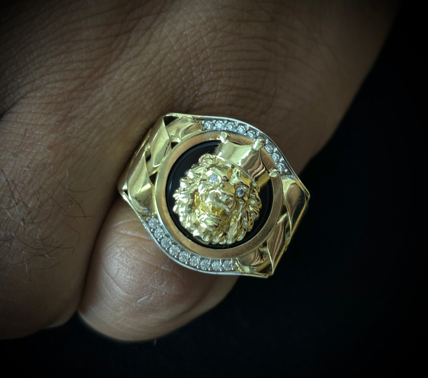 10k Black Onyx Lion Cuban Ring